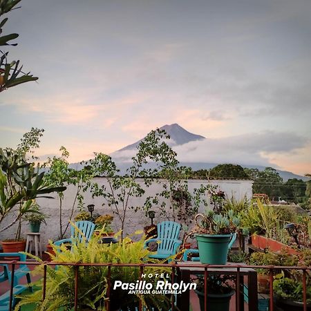 Hotel Rholyn Pura Vida !! Antigua Екстер'єр фото