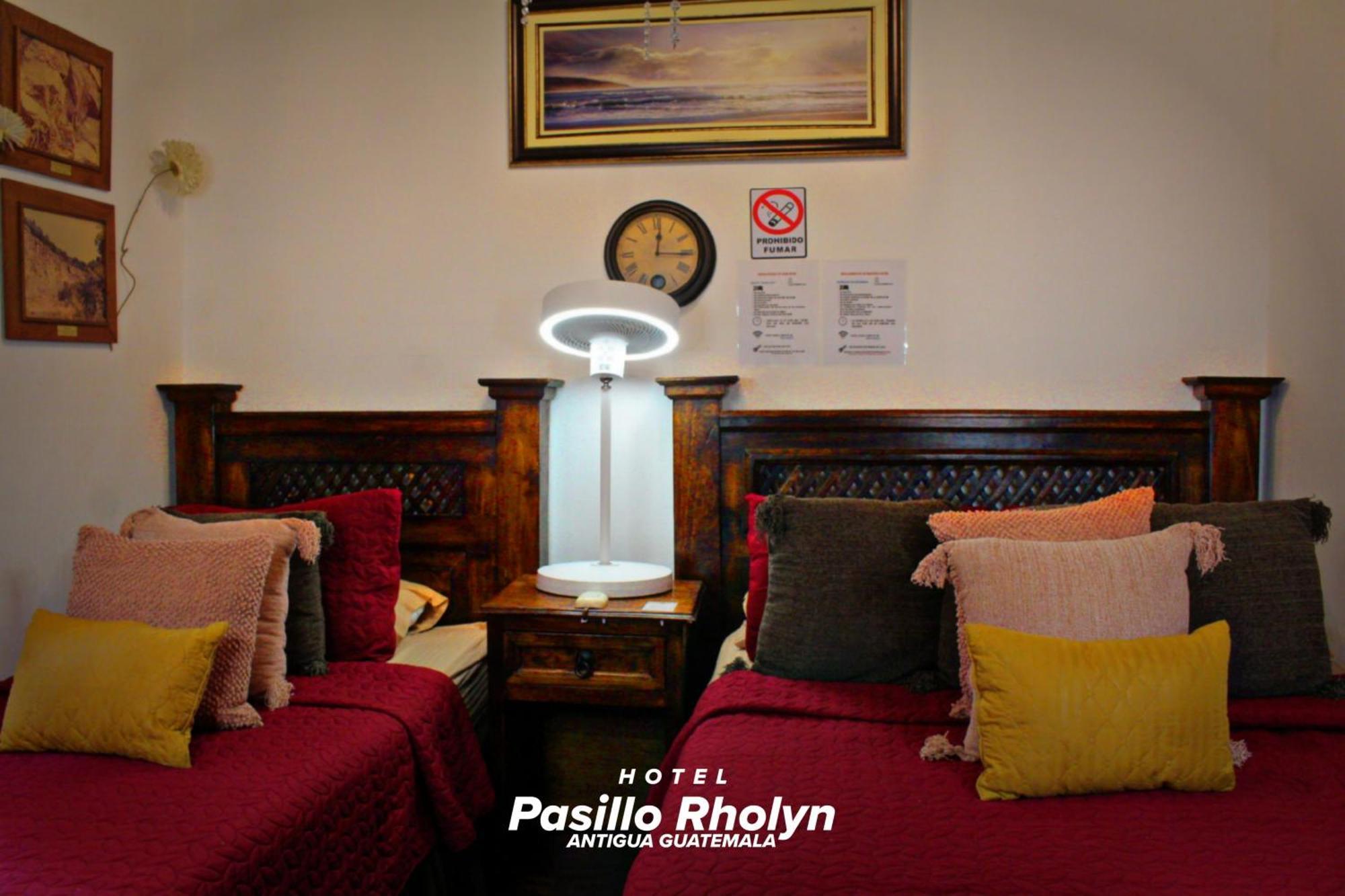 Hotel Rholyn Pura Vida !! Antigua Екстер'єр фото
