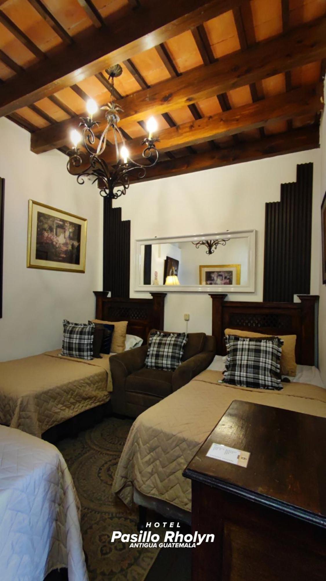 Hotel Rholyn Pura Vida !! Antigua Екстер'єр фото