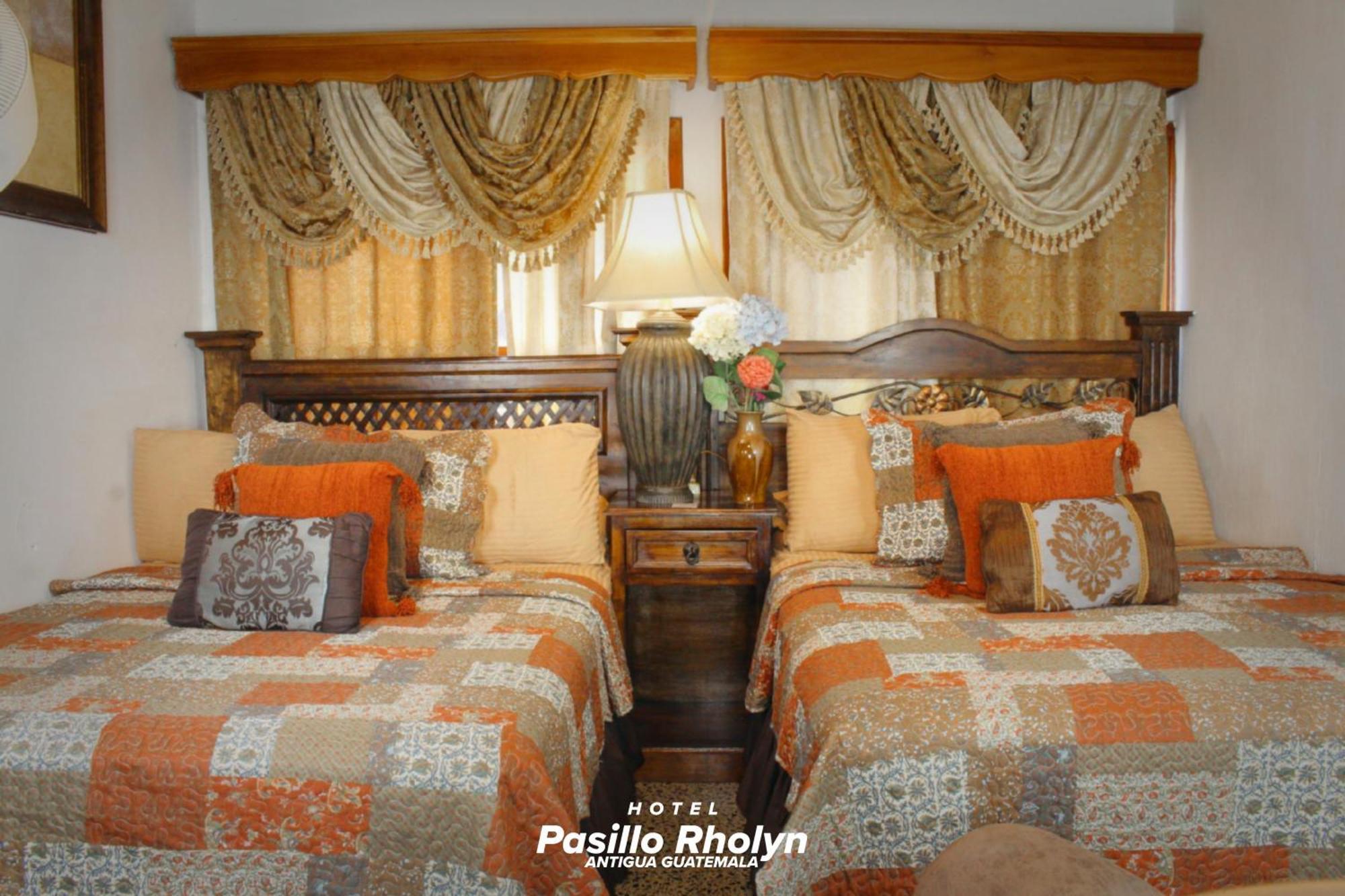 Hotel Rholyn Pura Vida !! Antigua Екстер'єр фото